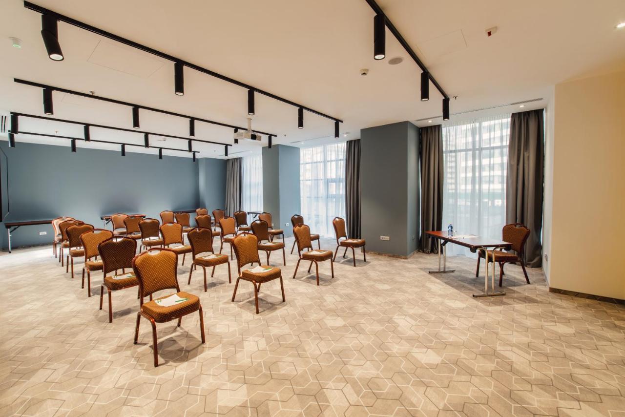 Holiday Inn Bucharest - Times, An Ihg Hotel מראה חיצוני תמונה