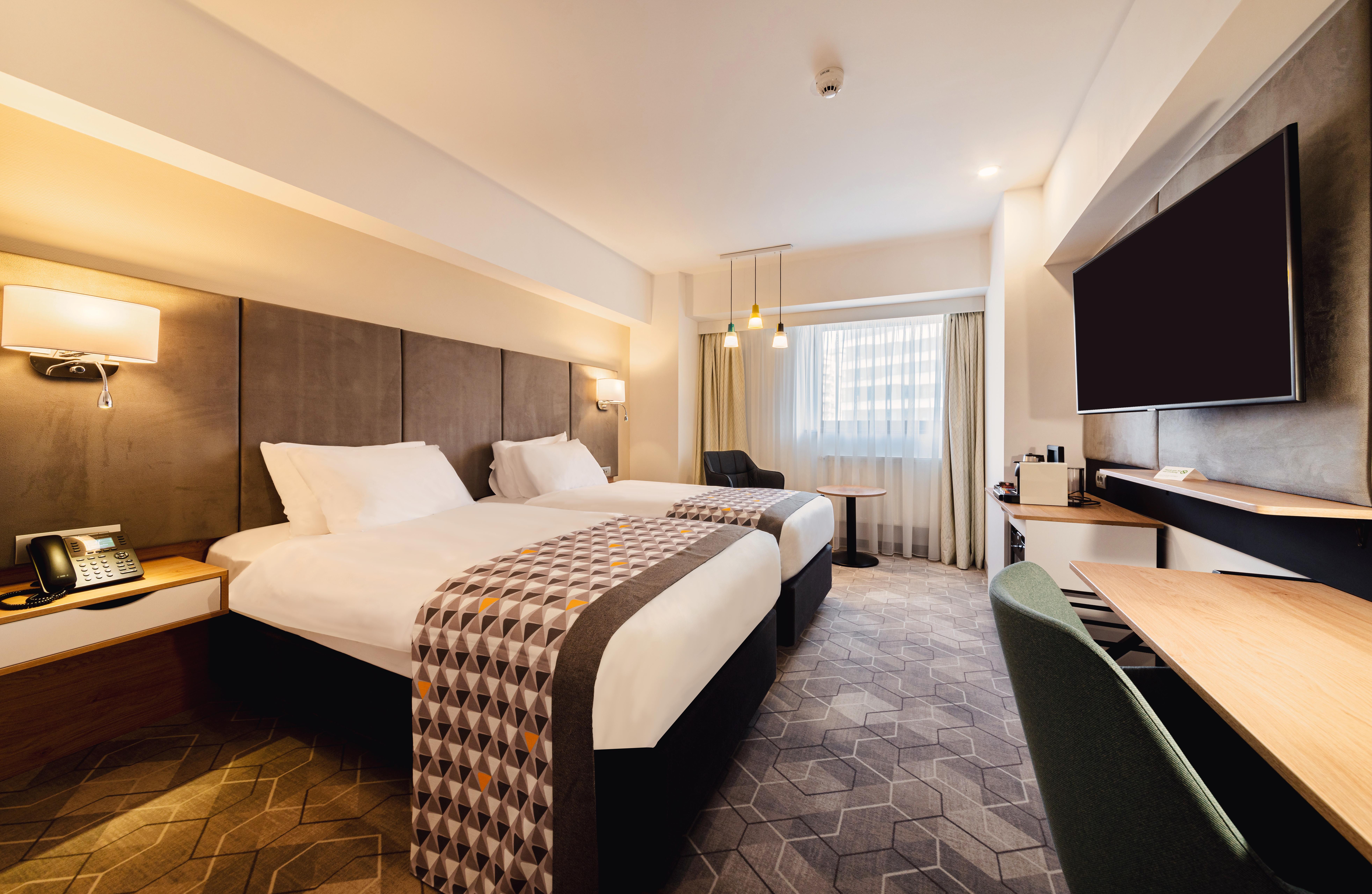 Holiday Inn Bucharest - Times, An Ihg Hotel מראה חיצוני תמונה